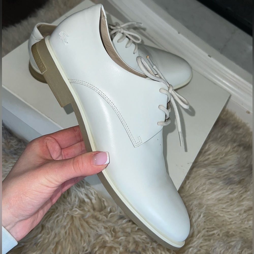 Lacoste Oxfords ladies shoes white size 7/7.5